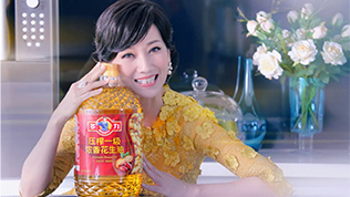 多力压榨一级浓香花生油